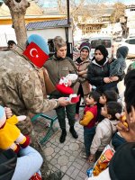 O bir AFAD gönüllüsü: 2 haftadır bölgede canla başla çalışıyor