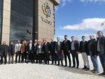 Sağlam Adımlarla Geliyorlar
