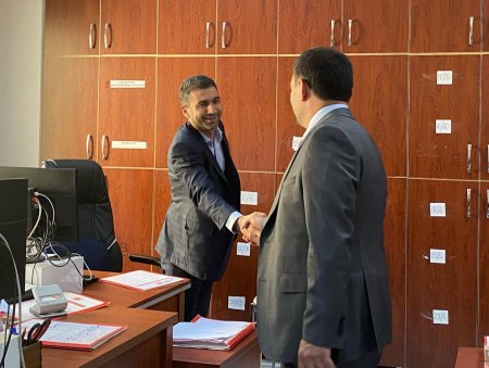 Osman Zabun, Adalet Sarayı'nda personeli ziyaret etti