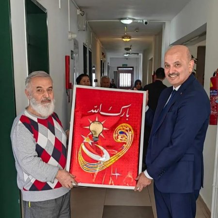 Yakup Kütük, şehit ailelerini ziyaret etti