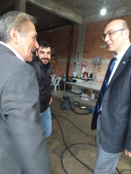 Kodaman Yalvaç'ta çalmadık kapı bırakmıyor