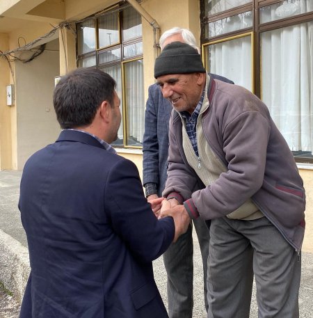 Osman Zabun Sütçüler'de köyleri tek tek gezdi