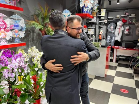 MHP Milletvekili Adayı Selim Öncel, esnaflarla iç içe