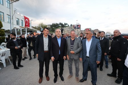 Bakan Çavuşoğlu Eğirdir'de iftar programına katıldı