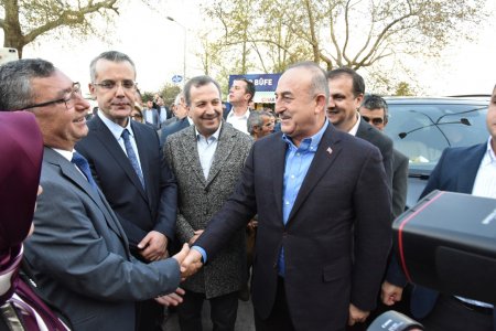 Bakan Çavuşoğlu Eğirdir'de iftar programına katıldı