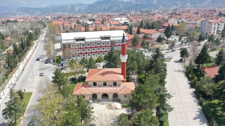 Millet Bahçesi camisindeki çalışmalarda sona gelindi
