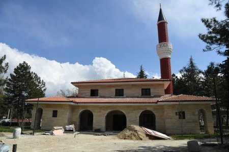Millet Bahçesi camisindeki çalışmalarda sona gelindi