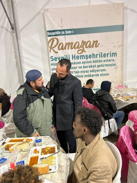 Selim Öncel, iftar çadırında vatandaşlarla buluştu