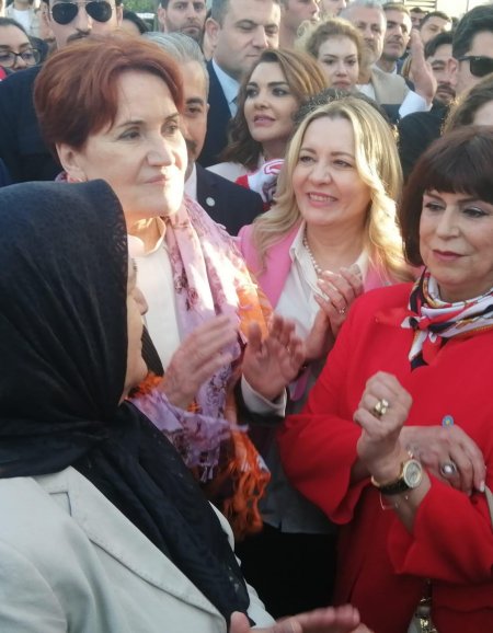 İyi Parti Lideri Akşener, Cesur’u yanından ayırmadı