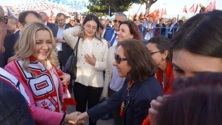 İyi Parti Lideri Akşener, Cesur’u yanından ayırmadı