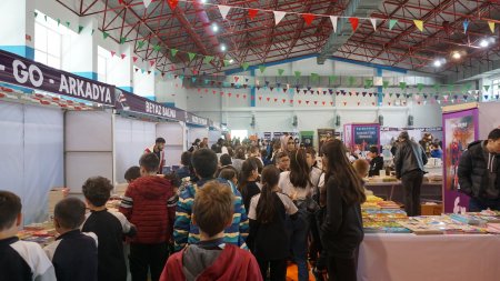 Isparta Kitap Günleri Fuarı başladı