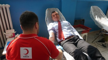 Isparta Kitap Günleri Fuarı başladı