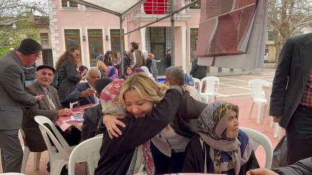 İslamköy Cesur’u bağrına bastı