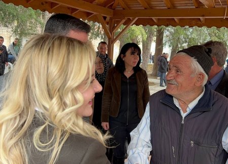 İslamköy Cesur’u bağrına bastı
