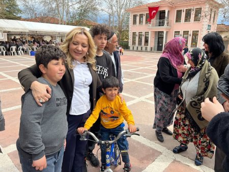 İslamköy Cesur’u bağrına bastı