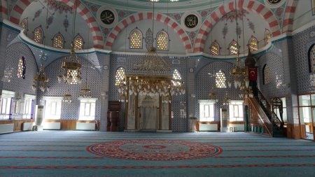 Bu camii mahalle sakinleri tarafından yapıldı