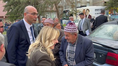 Senirkent, Yalvaç, Büyükkabaca’da da  Cesur’a yoğun ilgi