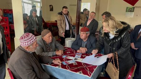 Senirkent, Yalvaç, Büyükkabaca’da da  Cesur’a yoğun ilgi