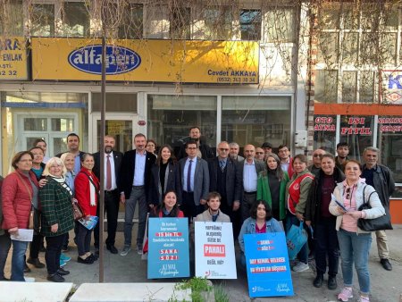 CHP Milletvekili adayları tam kadro Yalvaç’a çıkarma yaptı