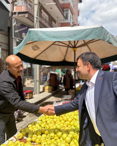 Osman Zabun Salı Pazarı'nda