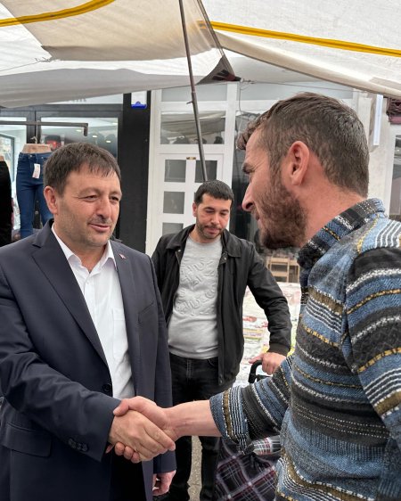 Osman Zabun Salı Pazarı'nda