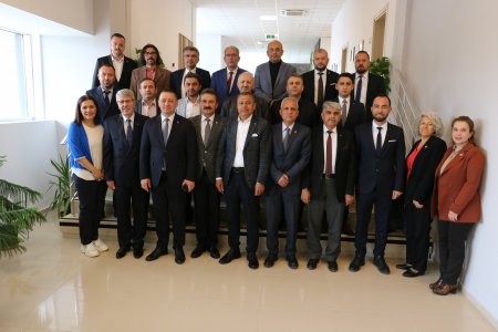 MHP Milletvekili adaylarından Ticaret Borsasına ziyaret