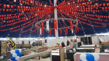 Isparta'da Evlilik ve Düğün Hazırlıkları Fuarı açıldı