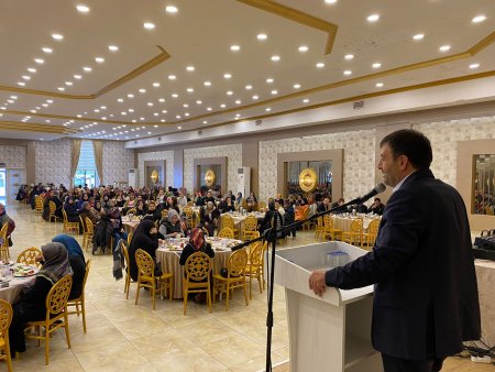 AK Partili kadınlardan Osman Zabun’a sevgi seli 