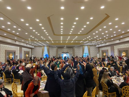 AK Partili kadınlardan Osman Zabun’a sevgi seli 