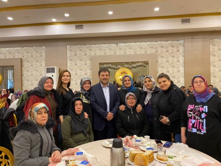 AK Partili kadınlardan Osman Zabun’a sevgi seli 