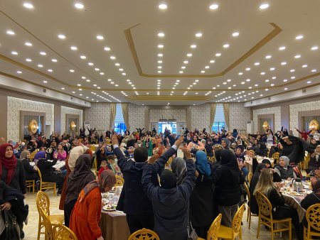 AK Partili kadınlardan Osman Zabun’a sevgi seli 