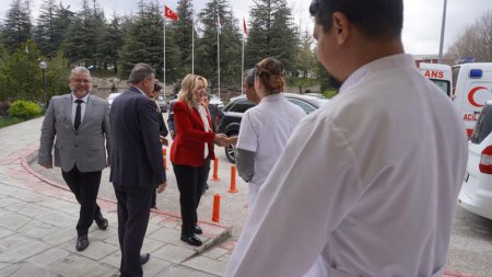 Milletvekili Cesur’dan yaralı vatandaşlara ziyaret