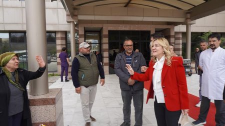 Milletvekili Cesur’dan yaralı vatandaşlara ziyaret