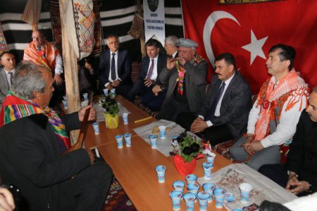 Burdur Teke Yöresi Uluslararası 8. Tarım Ve Hayvancılık Fuarı kapılarını açtı