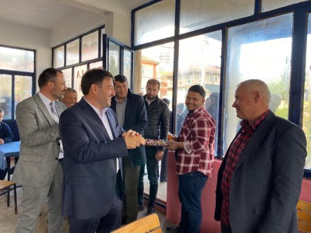 Osman Zabun Gelendost'ta merkez ve köyleri geziyor