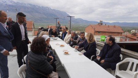 Cesur, gezmedik köy bırakmıyor