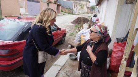 Cesur, gezmedik köy bırakmıyor