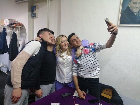 Cesur, gezmedik köy bırakmıyor