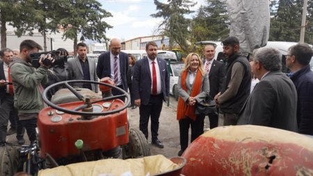 Cesur, Gül Küçük  Sanayi Sitesi esnafını ziyaret etti