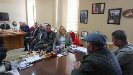 Cesur, Gül Küçük  Sanayi Sitesi esnafını ziyaret etti