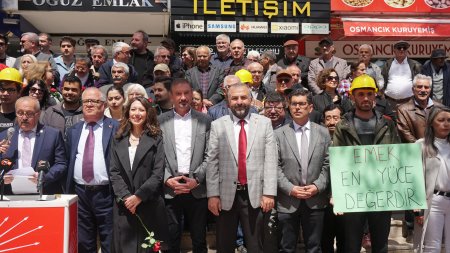 Isparta’da davullu zurnalı 1 Mayıs kutlaması