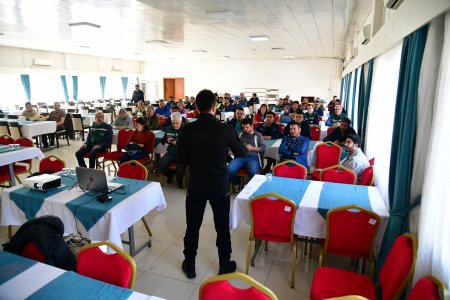 DSİ'de madde bağımlılığı eğitimi verildi