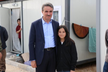 Vali Baruş, Afşin’de Bakan Kirişçi’ye eşlik etti