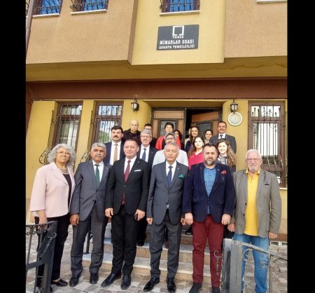 MHP Milletvekili Adayları Mimarlar Odasını ziyaret etti