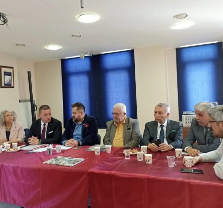 MHP Milletvekili Adayları Mimarlar Odasını ziyaret etti