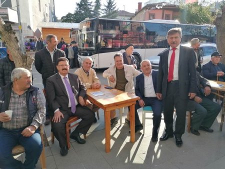 Aydemir, gittiği her yerde sevgi seli ile karşılanıyor