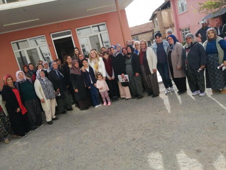 Cesur, her gittiği yerde coşkuyla ve çiçeklerle karşılandı