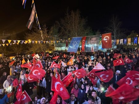 AK Parti Gövde gösterisi yaptı