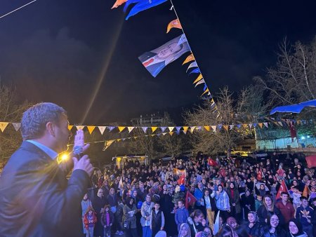 AK Parti Gövde gösterisi yaptı