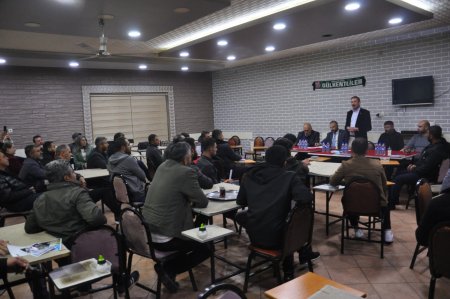 Bir maaşını taziye çadırı için bağışlayacak